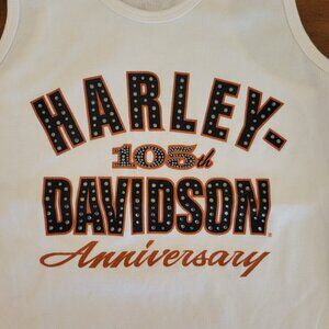 Harley Davidson Motorcycles 105th Anniversary T-Shirt - White - Womens - M
